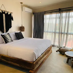 https://luxury-boho-apartment-13-vida-tulum.allrivieramayahotels.com